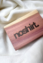 Afbeelding in Gallery-weergave laden, NoMoth Cedar Wood